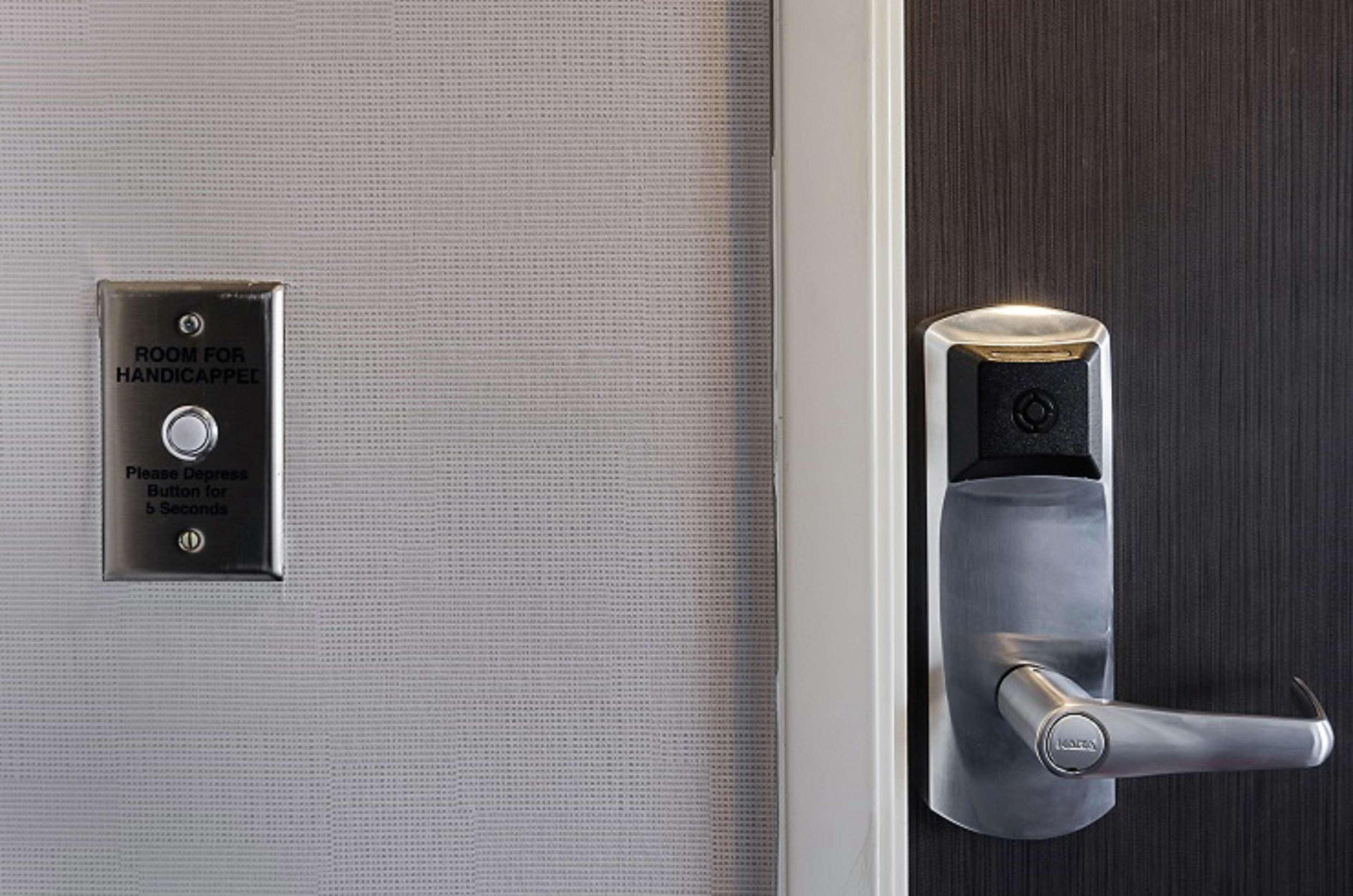 Hampton Inn Сейлем Экстерьер фото